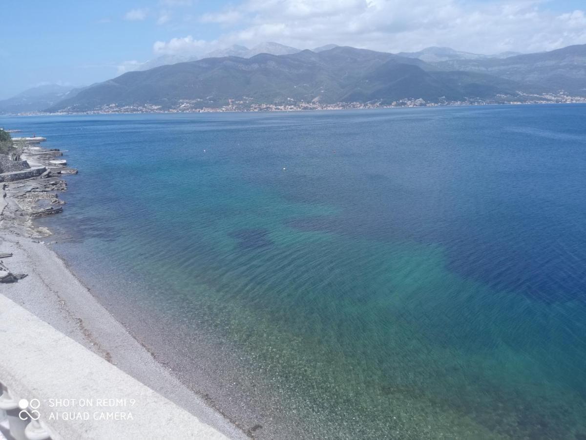 Apartments Petrovic Tivat Exterior foto