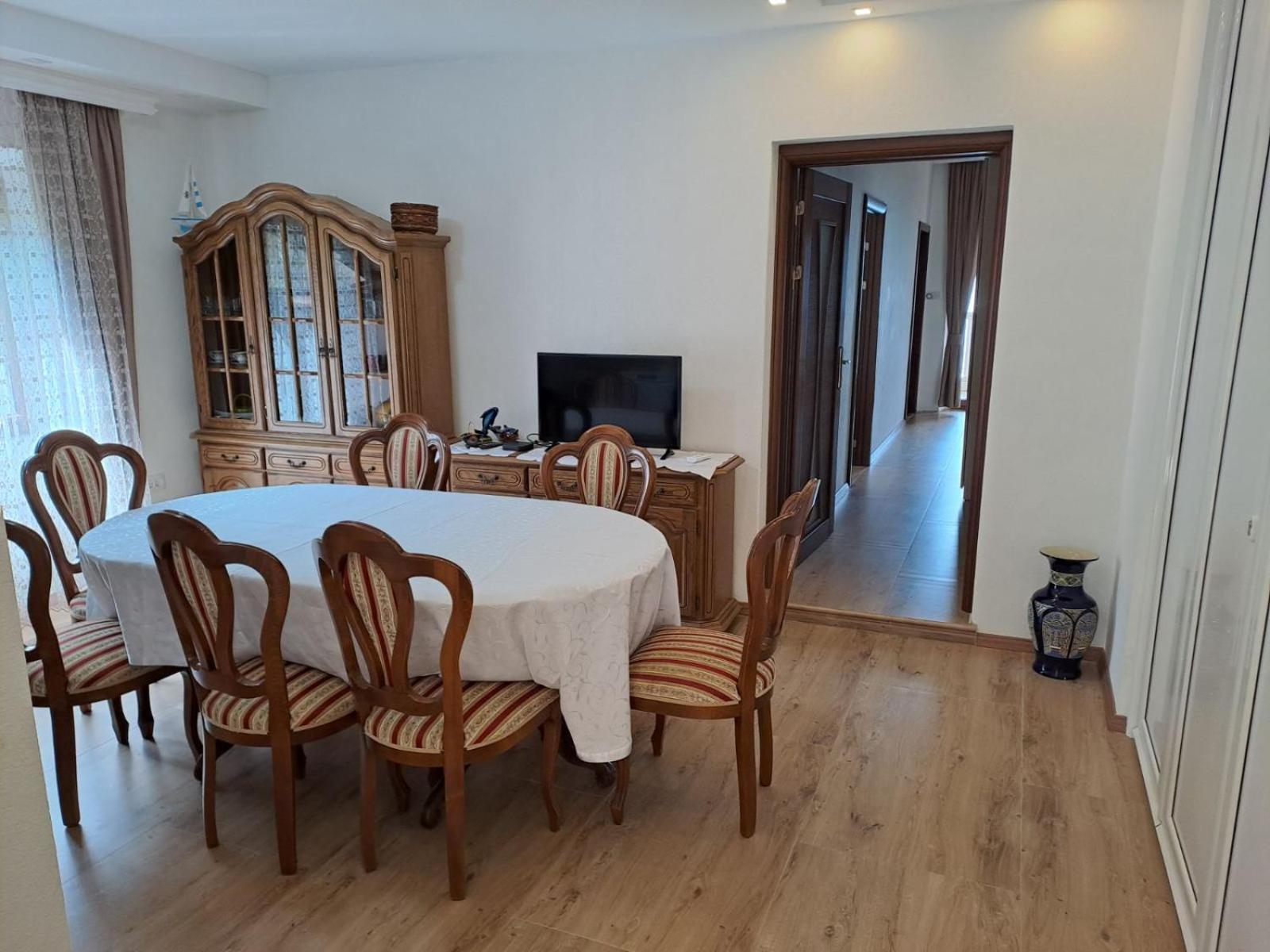 Apartments Petrovic Tivat Exterior foto